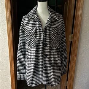 Houndstooth Black and White Women’s Shacket